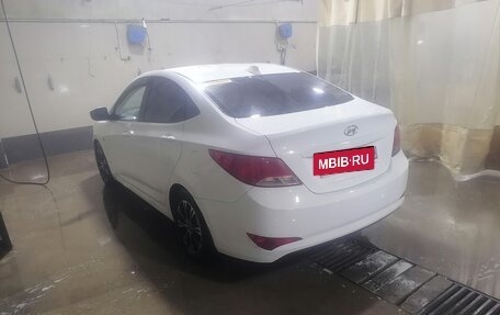 Hyundai Solaris II рестайлинг, 2016 год, 732 000 рублей, 3 фотография