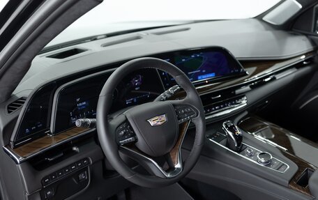 Cadillac Escalade V, 2024 год, 18 990 000 рублей, 9 фотография