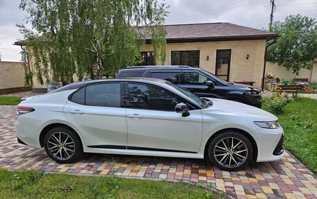 Toyota Camry, 2021 год, 3 990 000 рублей, 3 фотография