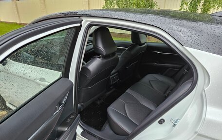 Toyota Camry, 2021 год, 3 990 000 рублей, 8 фотография