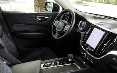 Volvo XC60 II, 2023 год, 3 800 000 рублей, 15 фотография