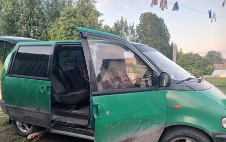 Nissan Serena I, 1995 год, 200 000 рублей, 2 фотография