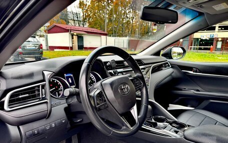 Toyota Camry, 2020 год, 2 550 000 рублей, 12 фотография