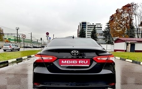 Toyota Camry, 2020 год, 2 550 000 рублей, 8 фотография