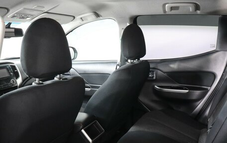 Mitsubishi L200 IV рестайлинг, 2019 год, 2 850 000 рублей, 12 фотография