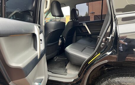 Toyota Land Cruiser Prado 150 рестайлинг 2, 2012 год, 4 100 000 рублей, 15 фотография