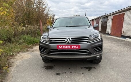 Volkswagen Touareg III, 2016 год, 3 300 000 рублей, 2 фотография