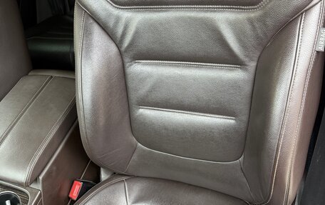 Volkswagen Touareg III, 2016 год, 3 300 000 рублей, 32 фотография