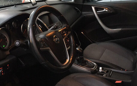 Opel Astra J, 2011 год, 820 000 рублей, 5 фотография