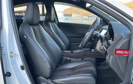 Honda Vezel, 2021 год, 1 211 000 рублей, 9 фотография
