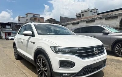 Volkswagen T-Roc I, 2022 год, 1 907 000 рублей, 1 фотография