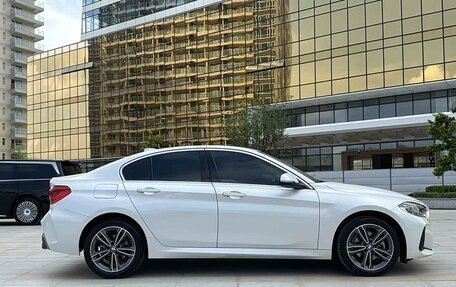 BMW 1 серия, 2022 год, 1 750 000 рублей, 7 фотография