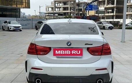 BMW 1 серия, 2022 год, 1 750 000 рублей, 5 фотография