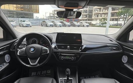 BMW 1 серия, 2022 год, 1 750 000 рублей, 14 фотография