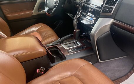 Toyota Land Cruiser 200, 2014 год, 4 150 000 рублей, 6 фотография