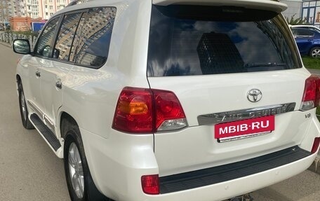 Toyota Land Cruiser 200, 2014 год, 4 150 000 рублей, 3 фотография