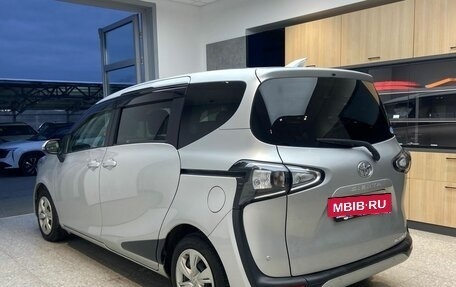 Toyota Sienta II, 2018 год, 1 600 000 рублей, 7 фотография