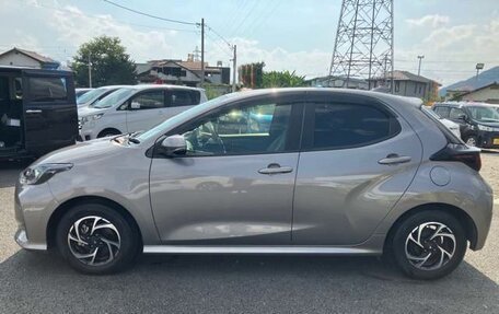 Toyota Yaris, 2021 год, 1 073 000 рублей, 4 фотография