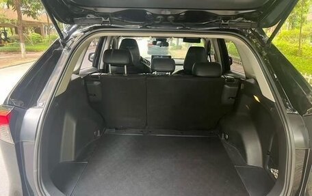 Toyota RAV4, 2021 год, 2 730 000 рублей, 8 фотография