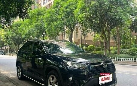 Toyota RAV4, 2021 год, 2 730 000 рублей, 3 фотография