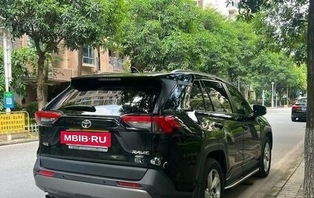Toyota RAV4, 2021 год, 2 730 000 рублей, 7 фотография