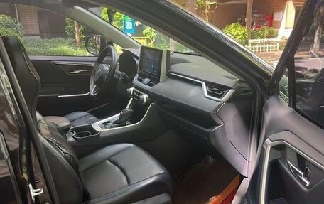 Toyota RAV4, 2021 год, 2 730 000 рублей, 16 фотография