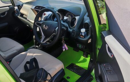 Honda Fit III, 2011 год, 980 000 рублей, 14 фотография