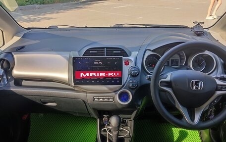 Honda Fit III, 2011 год, 980 000 рублей, 10 фотография