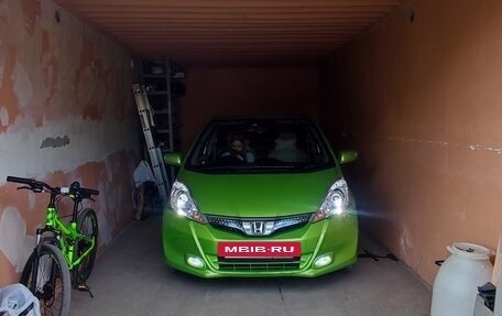 Honda Fit III, 2011 год, 980 000 рублей, 17 фотография