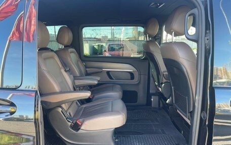 Mercedes-Benz V-Класс, 2020 год, 6 090 000 рублей, 27 фотография