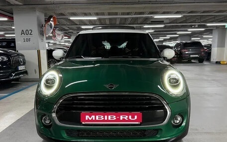 MINI Hatch, 2021 год, 1 747 027 рублей, 2 фотография