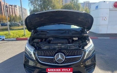 Mercedes-Benz V-Класс, 2020 год, 6 090 000 рублей, 35 фотография