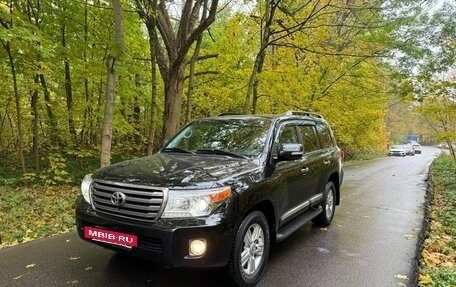 Toyota Land Cruiser 200, 2014 год, 3 800 000 рублей, 3 фотография