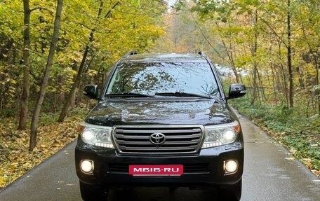 Toyota Land Cruiser 200, 2014 год, 3 800 000 рублей, 8 фотография