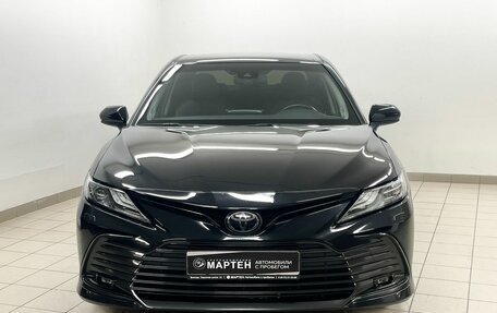 Toyota Camry, 2021 год, 3 320 000 рублей, 2 фотография