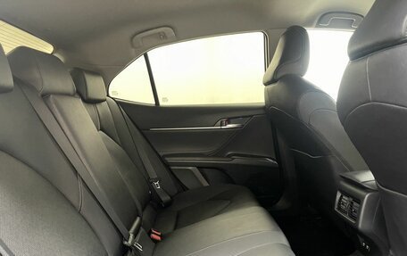 Toyota Camry, 2021 год, 3 320 000 рублей, 12 фотография