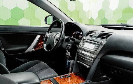 Toyota Camry, 2010 год, 1 500 000 рублей, 13 фотография