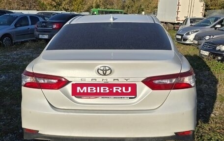 Toyota Camry, 2020 год, 2 033 000 рублей, 6 фотография