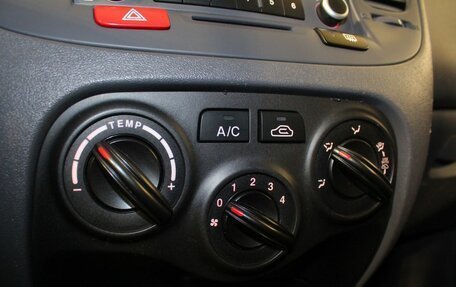KIA Rio II, 2010 год, 587 000 рублей, 13 фотография