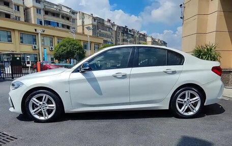 BMW 1 серия, 2022 год, 1 750 000 рублей, 5 фотография