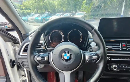 BMW 1 серия, 2022 год, 1 750 000 рублей, 9 фотография