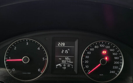 Volkswagen Transporter T5 рестайлинг, 2010 год, 1 720 000 рублей, 13 фотография