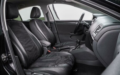 Volkswagen Jetta VI, 2012 год, 999 000 рублей, 8 фотография