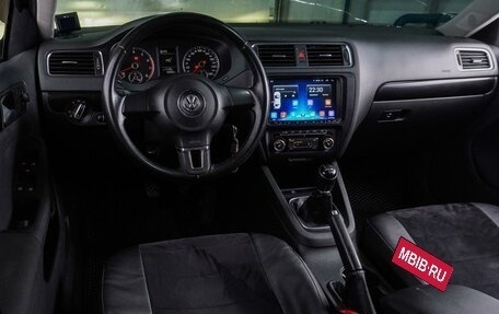 Volkswagen Jetta VI, 2012 год, 999 000 рублей, 6 фотография