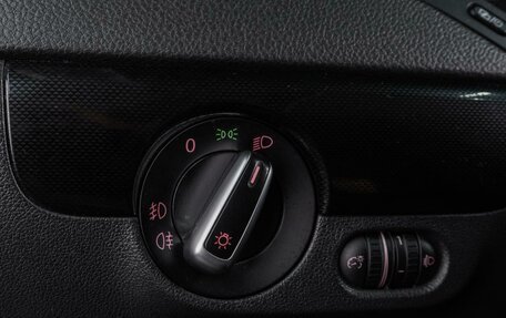 Volkswagen Jetta VI, 2012 год, 999 000 рублей, 12 фотография