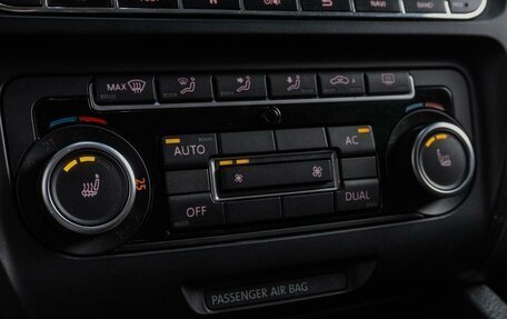 Volkswagen Jetta VI, 2012 год, 999 000 рублей, 17 фотография