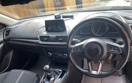 Mazda Axela, 2016 год, 1 400 000 рублей, 10 фотография