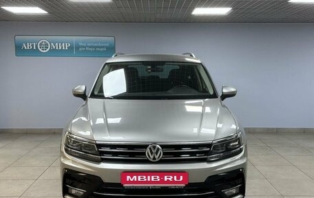 Volkswagen Tiguan II, 2018 год, 2 990 000 рублей, 2 фотография