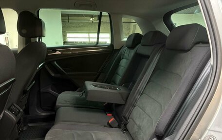 Volkswagen Tiguan II, 2018 год, 2 990 000 рублей, 24 фотография