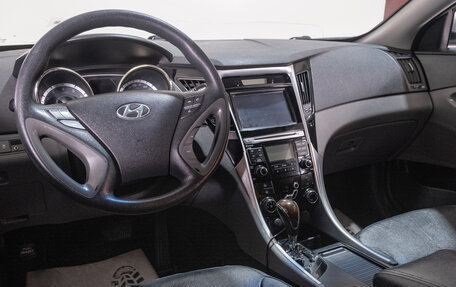 Hyundai Sonata VI, 2010 год, 1 069 000 рублей, 9 фотография